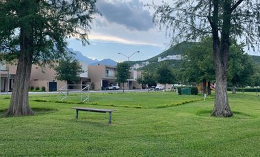 Renta Casa BIOMA Monterrey Carretera Nacional (a 650 m) Camino al Diente TODO Cerca PRIVADA Amenidades BUENISIMA
