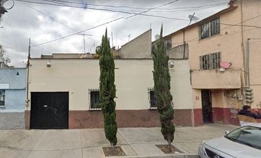 VENTA DE CASA AMPLIA, EN LA ALCALDÍA VENUSTIANO CARRANZA, EXCELENTE OPORTUNIDAD DE INVERSIÓN.