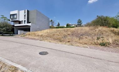 Terreno 300 m² en Condominio Altozano