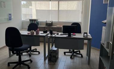 CENTRO A UNOS PASOS DE AVENIDA ZARAGOZA EXTRAORDINARIA OFICINA EN EL CENTRO DE QUERETARO 151M2 VARIOS ESPACIOS RECEPCION ESTACIONAMIENTOS