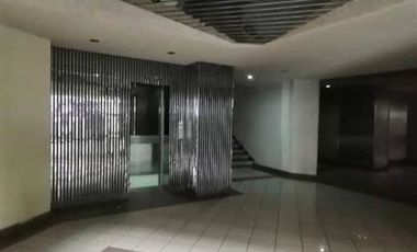 CENTRO A UNOS PASOS DE AVENIDA ZARAGOZA EXTRAORDINARIA OFICINA EN EL CENTRO DE QUERETARO 151M2 VARIOS ESPACIOS RECEPCION ESTACIONAMIENTOS