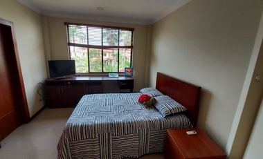 Samborondon, Venta de Linda Casa 4 Dorm. con Jacuzzi