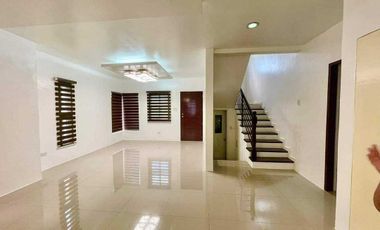 FOR SALE! 314 sqm 3 Bedroom House and Lot at Maywood Paranaque