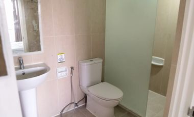 Spacious 3BR Fully Furnish Unit at Skyland Makati