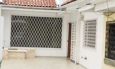 Bonita villa en venta sector Coliseo Mayor $179.000dlrs.