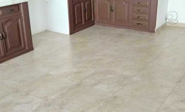 Bonita villa en venta sector Coliseo Mayor $179.000dlrs.