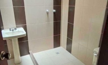 Bonita villa en venta sector Coliseo Mayor $179.000dlrs.