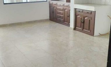 Bonita villa en venta sector Coliseo Mayor $179.000dlrs.