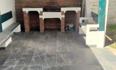 Bonita villa en venta sector Coliseo Mayor $179.000dlrs.