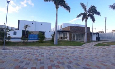 Venta en Manta: Casa Nueva de 3 Dormitorios con Acabados de Lujo en Sector Sur
