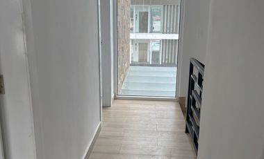 Venta en Manta: Casa Nueva de 3 Dormitorios con Acabados de Lujo en Sector Sur