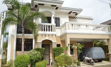 House for rent in Fonte Di Versailles with a beautiful landscaped garden in Minglanilla, Cebu with 24/7 guards on juty