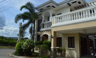 4 BR FURNISHED HOUSE FOR RENT IN A SECURE SUBDIVISION IN MINGLANILLA