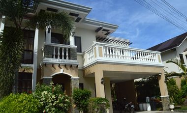 4 BR FURNISHED HOUSE FOR RENT IN A SECURE SUBDIVISION IN MINGLANILLA