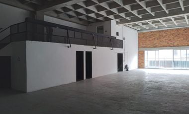 PR18049 Bodega u Oficina en arriendo en el sector Santa Maria