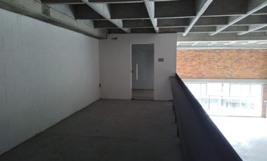 PR18049 Bodega u Oficina en arriendo en el sector Santa Maria