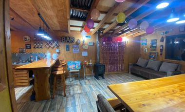 LOS FUNDADORES, AMPLIA CASA CON QUINCHO $175.000.000.