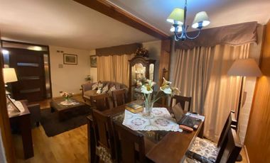 LOS FUNDADORES, AMPLIA CASA CON QUINCHO $175.000.000.