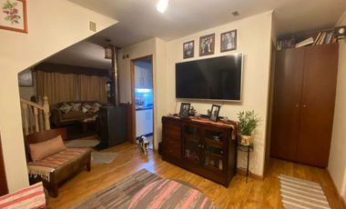 LOS FUNDADORES, AMPLIA CASA CON QUINCHO $175.000.000.