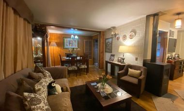 LOS FUNDADORES, AMPLIA CASA CON QUINCHO $175.000.000.