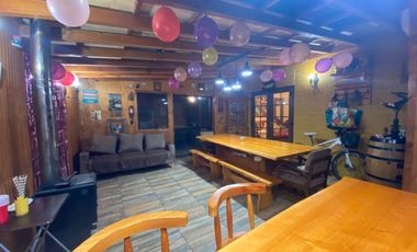 LOS FUNDADORES, AMPLIA CASA CON QUINCHO $175.000.000.