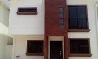 ALQUILER DE CASA AMOBLADA MÁS SUITE EN NAPOLI