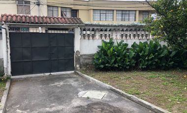 VENDO CASA PATRIMONIAL CENTRICA EN IBARRA