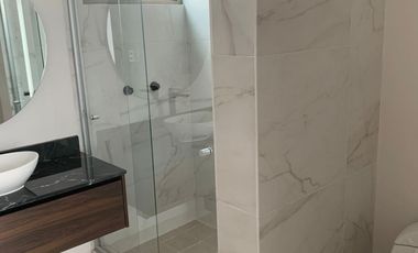 CASA EN VENTA EN FRACCIONAMIENTO PRIVADO EN VIÑEDOS