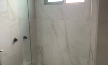 CASA EN VENTA EN FRACCIONAMIENTO PRIVADO EN VIÑEDOS