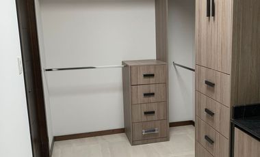 CASA EN VENTA EN FRACCIONAMIENTO PRIVADO EN VIÑEDOS