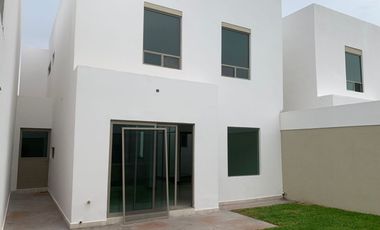 CASA EN VENTA EN FRACCIONAMIENTO PRIVADO EN VIÑEDOS