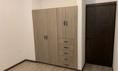 CASA EN VENTA EN FRACCIONAMIENTO PRIVADO EN VIÑEDOS