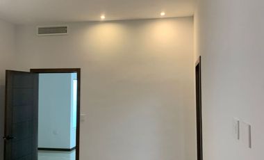 CASA EN VENTA EN FRACCIONAMIENTO PRIVADO EN VIÑEDOS