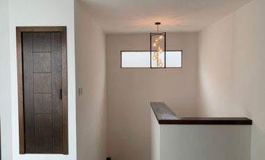 CASA EN VENTA EN FRACCIONAMIENTO PRIVADO EN VIÑEDOS