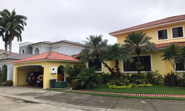 Casa de Venta en Samborondón