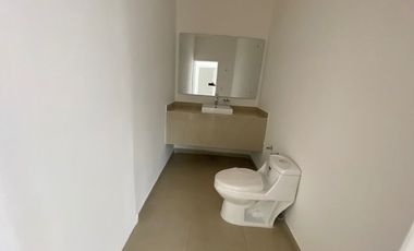 Casa en venta remodelada para oficina en ladrón de Guevara