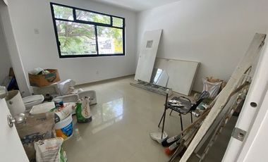 Casa en venta remodelada para oficina en ladrón de Guevara