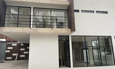 VENTA CASA EN LAGO DE GUADALUPE 200 MTS VISTA PANORAMICA