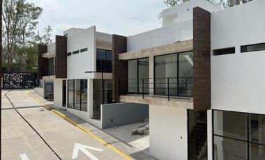 VENTA CASA EN LAGO DE GUADALUPE 200 MTS VISTA PANORAMICA