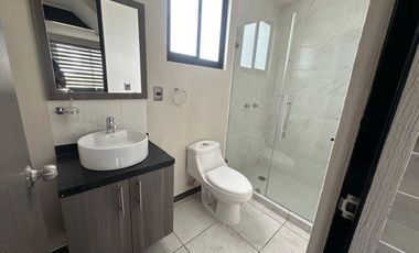 Casa en Venta con 3 recamaras  en lomas zompantle al Norte de Cuernavaca Morelos