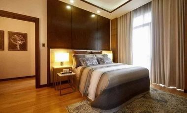 WESTIN HOTEL 1BR CONDO ACROSS SM MEGAMALL AND SAN MIGUEL MANDALUYONG