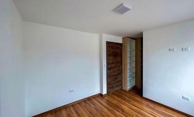 úlitma Casa de Venta esquinera en el Valle de los Chillos - Sector La Moya