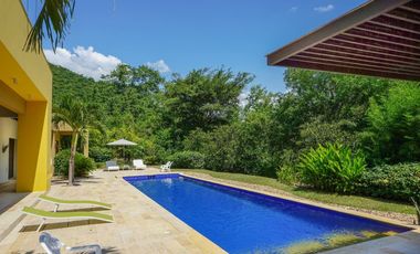 FINCA LOS ARBOLES EN ALQUILER EN COPACABANA LLAMANOS AL3004140037 BIENVENIDOS