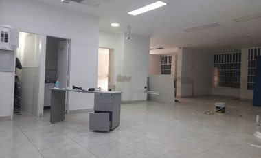 PR17016 Local en arriendo en el sector Villa Nueva, Medellin