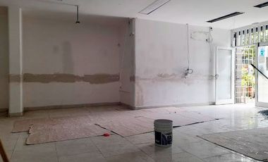 PR17016 Local en arriendo en el sector Villa Nueva, Medellin