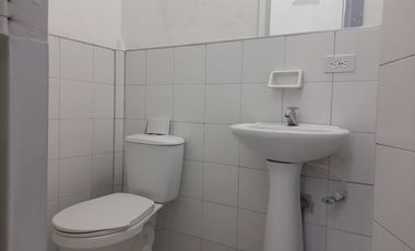 PR17016 Local en arriendo en el sector Villa Nueva, Medellin