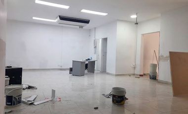 PR17016 Local en arriendo en el sector Villa Nueva, Medellin