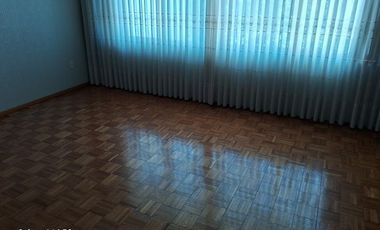 VENDO CASA GRANDES ESPACIOS
