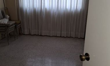 VENDO CASA GRANDES ESPACIOS