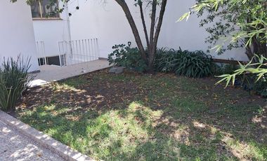 VENDO CASA GRANDES ESPACIOS